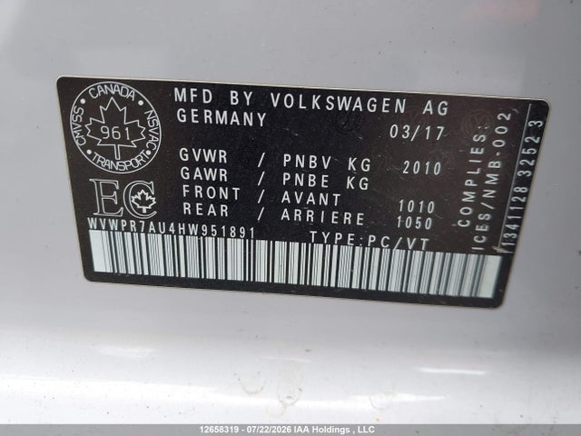 2017 Volkswagen E-golf Sel Premium მანქანა იყიდება აუქციონზე, vin: WVWPR7AU4HW951891, აუქციონის ნომერი: 12658319