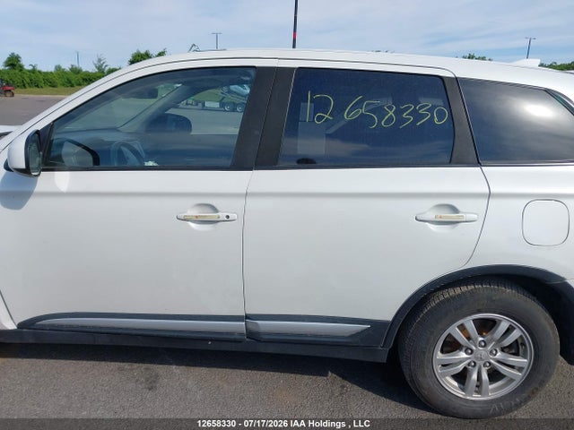 Продажа на аукционе авто 2019 Mitsubishi Outlander Es, vin: JA4AZ2A3XKZ608714, номер лота: 12658330