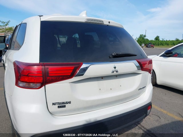 Продажа на аукционе авто 2019 Mitsubishi Outlander Es, vin: JA4AZ2A3XKZ608714, номер лота: 12658330