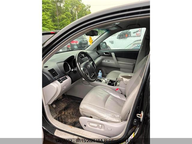 Продаж на аукціоні авто 2013 Toyota Highlander Plus/se, vin: 5TDBK3EH3DS221453, номер лоту: 12658352