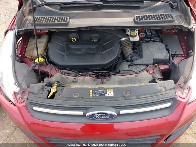 1FMCU9G9XFUC48246 Ford ESCAPE SE