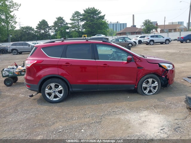1FMCU9G9XFUC48246 Ford ESCAPE SE