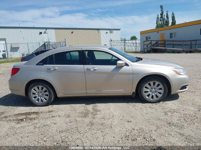 1C3CCBABXEN229719 Chrysler 200 LX