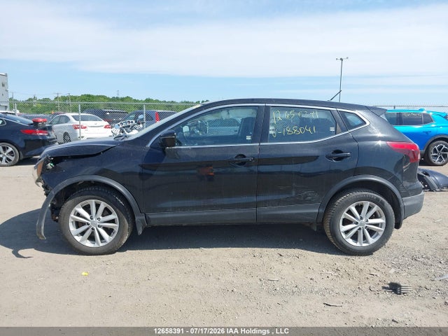 JN1BJ1CP0JW188041 Nissan Qashqai S/sv