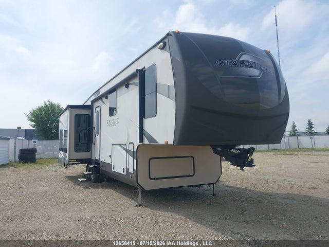 2016 1SACS0BV3G2HB5054 zdjęcie główne