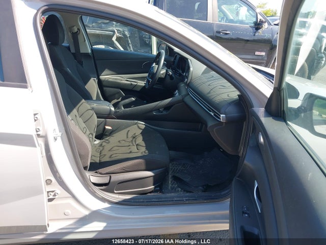 KMHLM4AG5PU484489 Hyundai Elantra Preferred Ivt