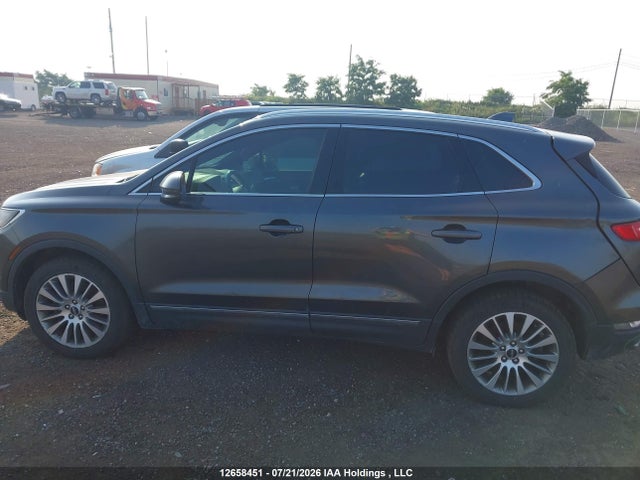 Lincoln MKC 2017 5LMCJ3D98HUL62661 Image 13