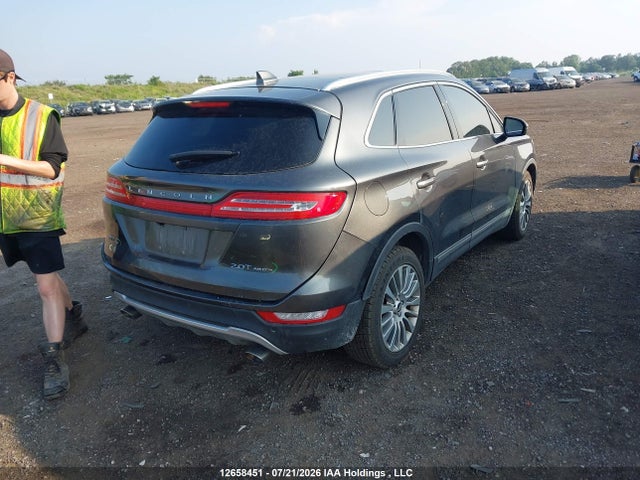 Lincoln MKC 2017 5LMCJ3D98HUL62661 Image 4