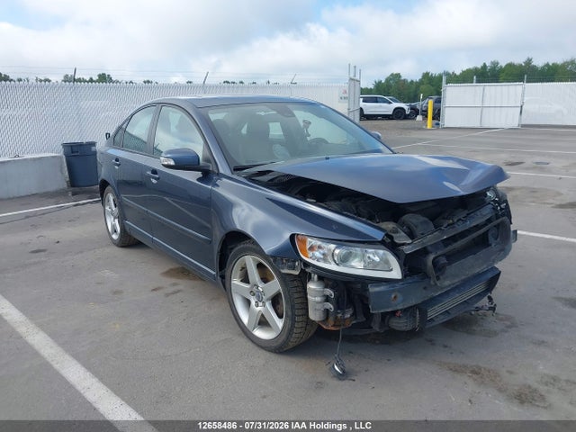 12658486 :رقم المزاد ، YV1672MS6B2542895 vin ، 2011 Volvo S40 T5 مزاد بيع