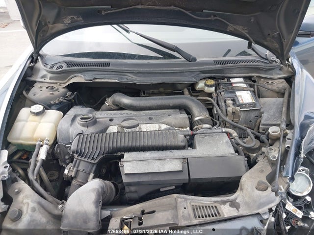 12658486 :رقم المزاد ، YV1672MS6B2542895 vin ، 2011 Volvo S40 T5 مزاد بيع