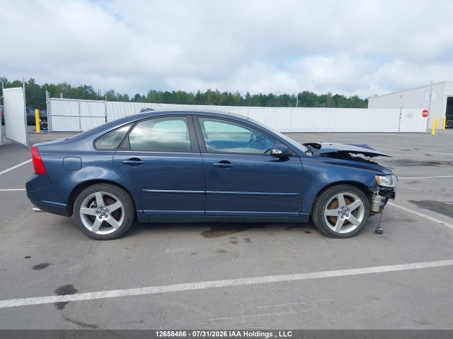 12658486 :رقم المزاد ، YV1672MS6B2542895 vin ، 2011 Volvo S40 T5 مزاد بيع