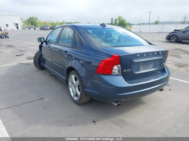 12658486 :رقم المزاد ، YV1672MS6B2542895 vin ، 2011 Volvo S40 T5 مزاد بيع