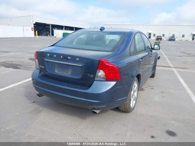 12658486 :رقم المزاد ، YV1672MS6B2542895 vin ، 2011 Volvo S40 T5 مزاد بيع