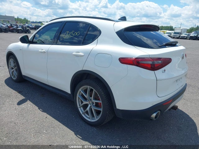ZASFAKNN7J7C12028 Alfa Romeo Stelvio Ti Sport