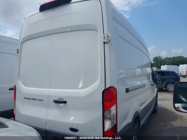 Продажа на аукционе авто 2024 Ford Transit T-250, vin: 1FTBR1X85RKB23519, номер лота: 12658531