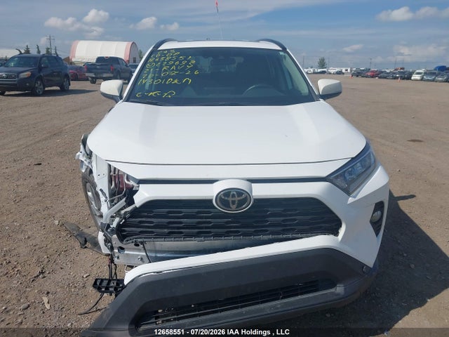 Продажа на аукционе авто 2021 Toyota Rav4 Xle, vin: 2T3R1RFV5MC229692, номер лота: 12658551