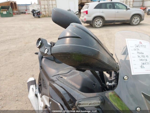 12658555 :رقم المزاد ، JH2RH0940PK200128 vin ، 2023 Honda Nc750 Xd مزاد بيع