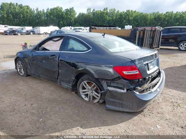 Продаж на аукціоні авто 2013 Mercedes-benz C-class, vin: WDDGJ4HB0DF976894, номер лоту: 12658556