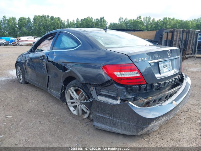 Продаж на аукціоні авто 2013 Mercedes-benz C-class, vin: WDDGJ4HB0DF976894, номер лоту: 12658556