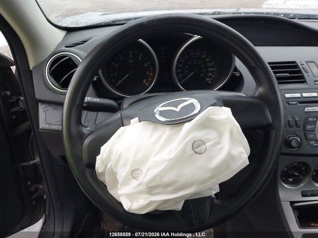 Auction sale of the 2011 Mazda Mazda3 Gx, vin: JM1BL1UF0B1440611, lot number: 12658559