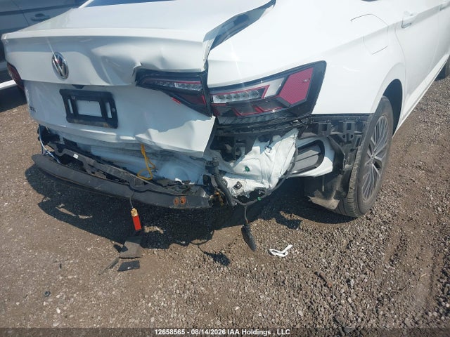 3VWE57BU2MM044176 Volkswagen Jetta Highline