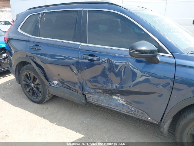 Продажа на аукционе авто 2023 Honda Cr-v Touring Hybrid, vin: 2HKRS6H94PH209018, номер лота: 12658603
