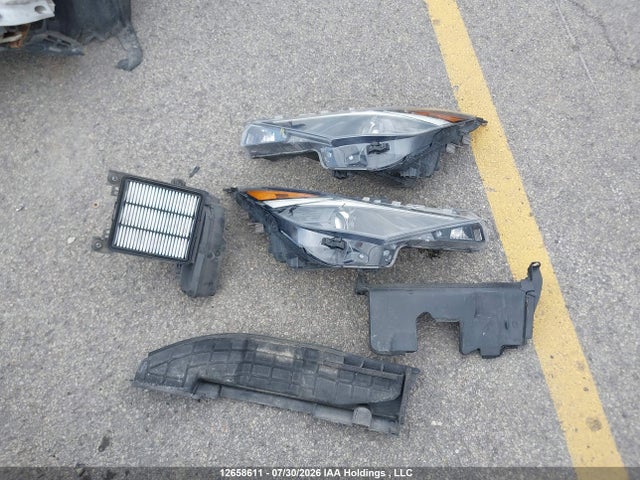 KMHLM4AG8NU340268 Hyundai Elantra Preferred Ivt