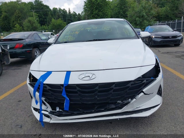 KMHLM4AG8NU340268 Hyundai Elantra Preferred Ivt