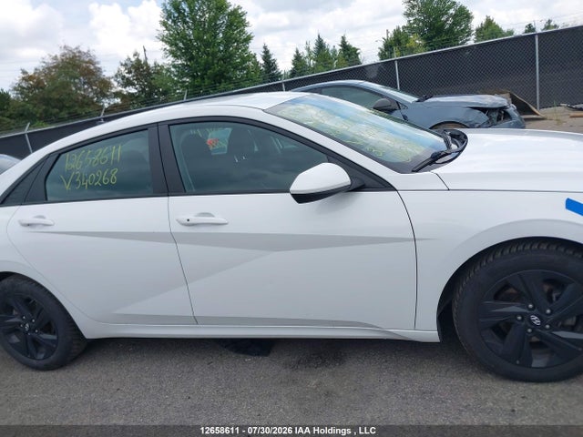 KMHLM4AG8NU340268 Hyundai Elantra Preferred Ivt