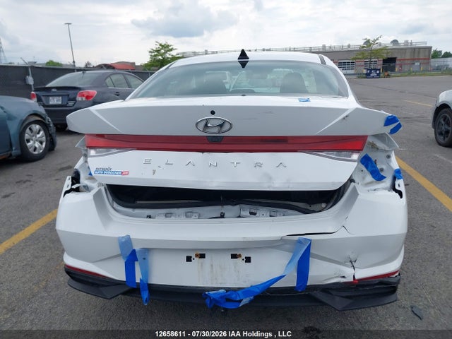 KMHLM4AG8NU340268 Hyundai Elantra Preferred Ivt
