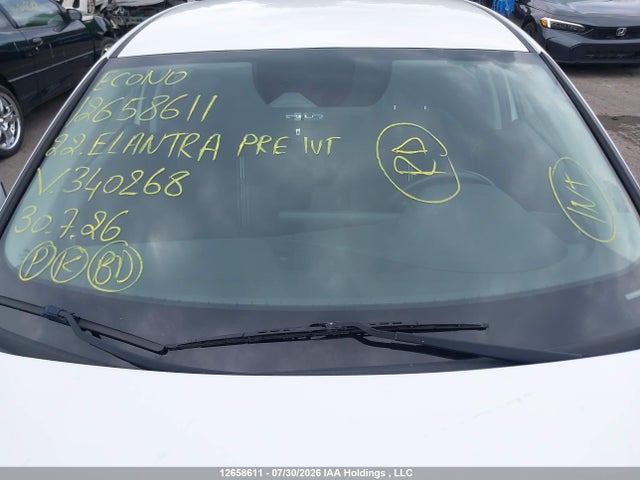 KMHLM4AG8NU340268 Hyundai Elantra Preferred Ivt