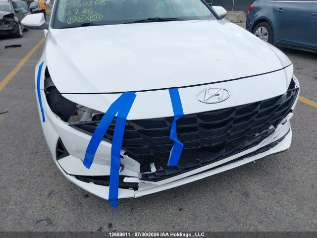 KMHLM4AG8NU340268 Hyundai Elantra Preferred Ivt
