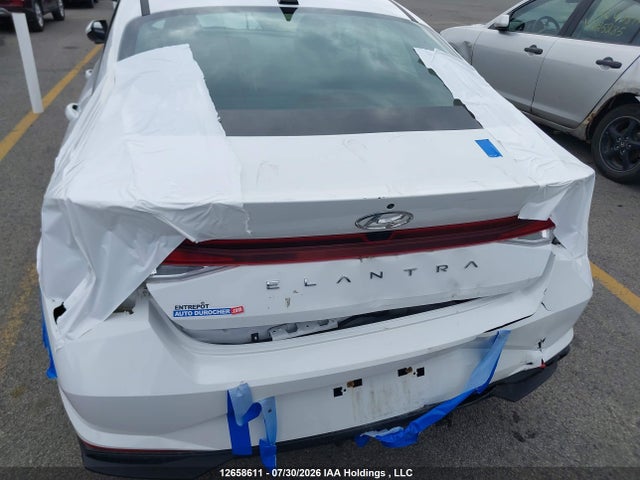 KMHLM4AG8NU340268 Hyundai Elantra Preferred Ivt