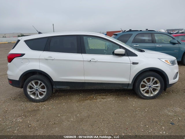 Ford ESCAPE SE 2019 1FMCU9GD7KUC16014 Image 13
