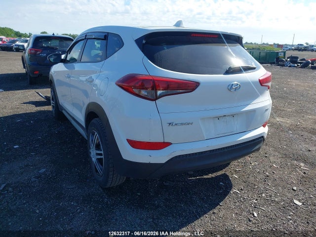 Продажа на аукционе авто 2018 Hyundai Tucson Base 2.0l, vin: KM8J2CA48JU721299, номер лота: 12632317