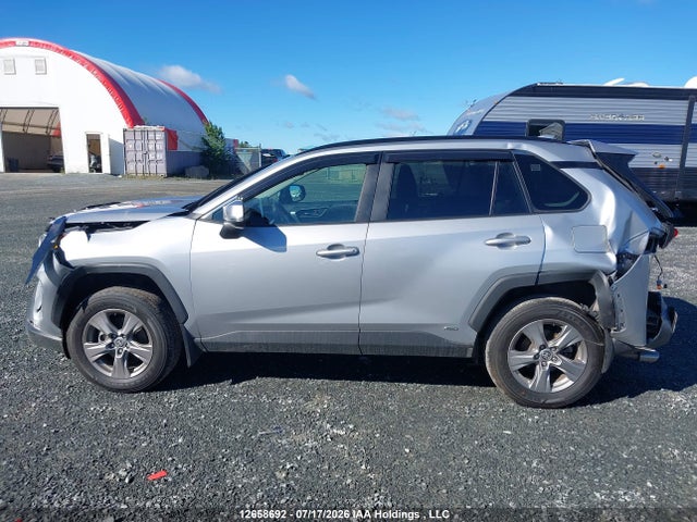 Продажа на аукционе авто 2024 Toyota Rav4 Xle/woodland Edition, vin: 2T3RWRFV3RW246949, номер лота: 12658692