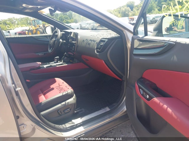 2T2GKCEZ6RC026067 Lexus Nx 350h 350h