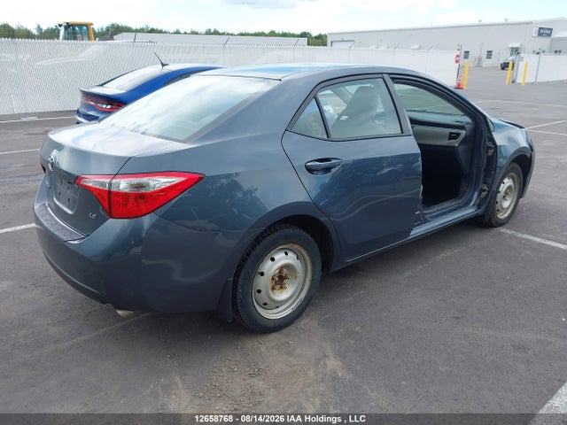 2015 Toyota Corolla Le მანქანა იყიდება აუქციონზე, vin: 2T1BURHE0FC330768, აუქციონის ნომერი: 12658768
