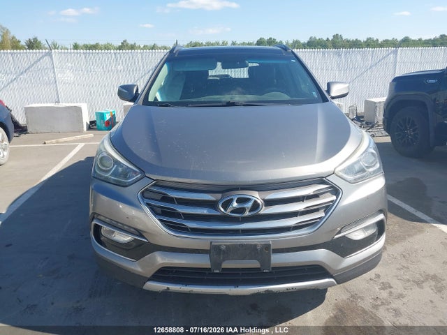 12658808 :رقم المزاد ، 5XYZUDLB9HG412021 vin ، 2017 Hyundai Santa Fe Sport 2.4 Se مزاد بيع