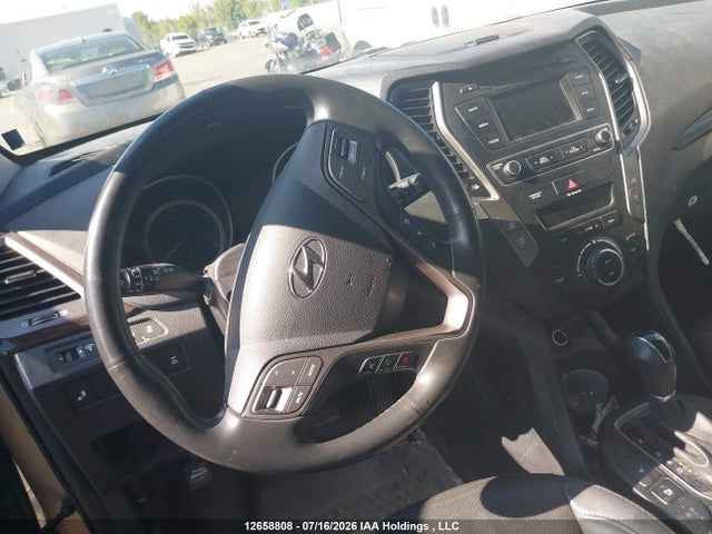 12658808 :رقم المزاد ، 5XYZUDLB9HG412021 vin ، 2017 Hyundai Santa Fe Sport 2.4 Se مزاد بيع