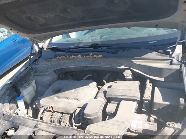 12658808 :رقم المزاد ، 5XYZUDLB9HG412021 vin ، 2017 Hyundai Santa Fe Sport 2.4 Se مزاد بيع