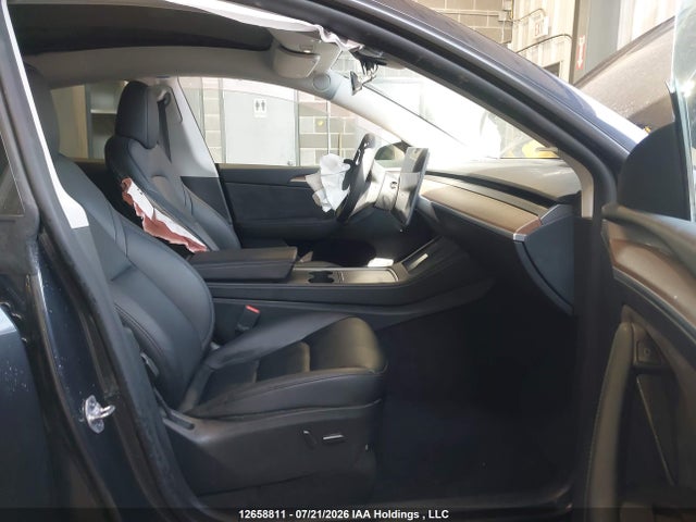 Tesla Model Y 2024 7SAYGDEE0RF079620 Image 5