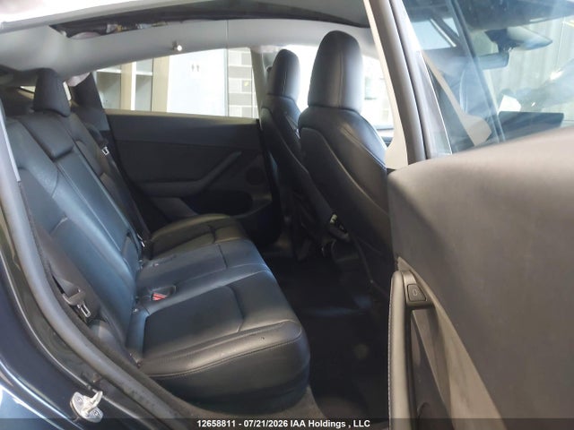 Tesla Model Y 2024 7SAYGDEE0RF079620 Image 8