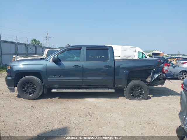 2017 Chevrolet Silverado K1500 Lt მანქანა იყიდება აუქციონზე, vin: 3GCUKREC3HG270995, აუქციონის ნომერი: 12658874