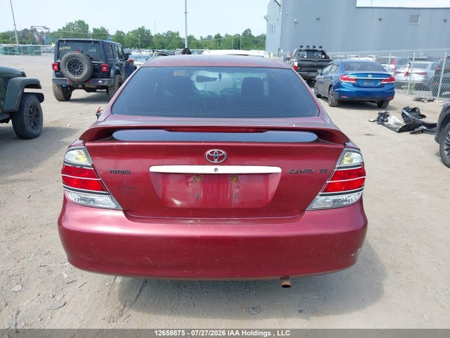 2005 Toyota Camry Le/se მანქანა იყიდება აუქციონზე, vin: 4T1BE32K55U047272, აუქციონის ნომერი: 12658875