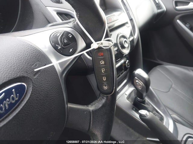 2014 Ford Focus Titanium მანქანა იყიდება აუქციონზე, vin: 1FADP3N27EL261209, აუქციონის ნომერი: 12658887
