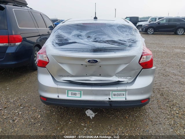 2014 Ford Focus Titanium მანქანა იყიდება აუქციონზე, vin: 1FADP3N27EL261209, აუქციონის ნომერი: 12658887