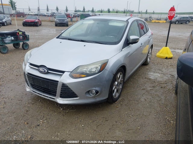 2014 Ford Focus Titanium მანქანა იყიდება აუქციონზე, vin: 1FADP3N27EL261209, აუქციონის ნომერი: 12658887