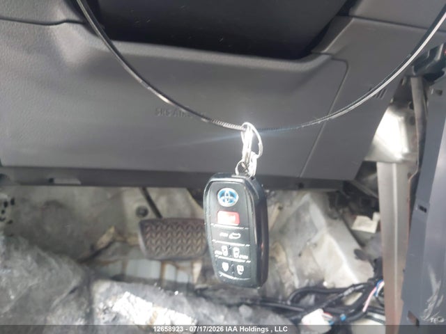 2021 Toyota Sienna Xse 7-passenger მანქანა იყიდება აუქციონზე, vin: 5TDGSKFC7MS033926, აუქციონის ნომერი: 12658923
