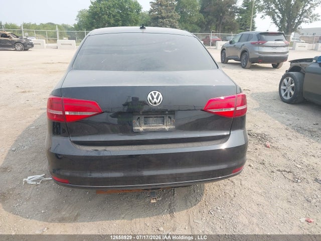 2015 Volkswagen Jetta S მანქანა იყიდება აუქციონზე, vin: 3VW2K7AJXFM202916, აუქციონის ნომერი: 12658929